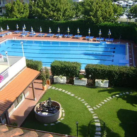 Aparthotel Aurora Wellness & Albenga