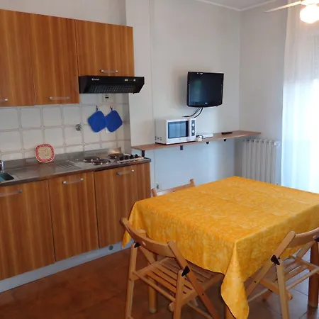 Aurora Wellness & Apart Otel 4*