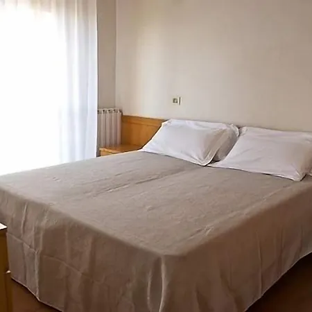 Aurora Wellness & 4* ألبينغا