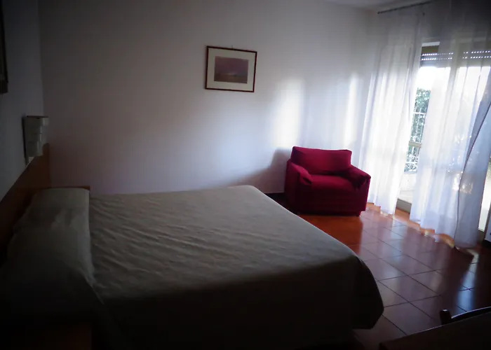 Aurora Wellness & 4*