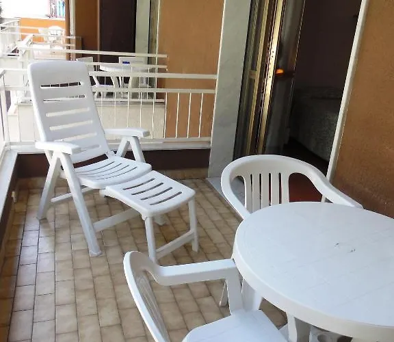 Apart-hotel Aurora Wellness & Albenga